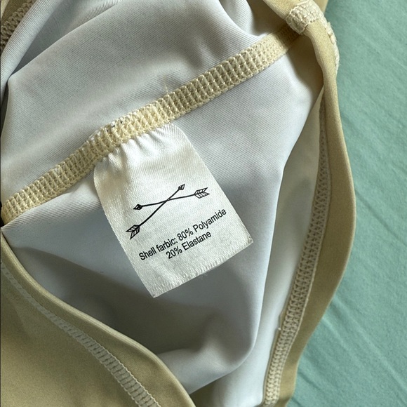 Rylee + Cru Rashguard - Picture 3 of 3